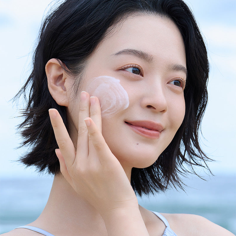 Madagascar Centella Hyalu-Cica Gentle Cleansing Milk